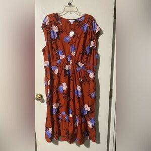 NWT! Floral Dress w/ Pockets